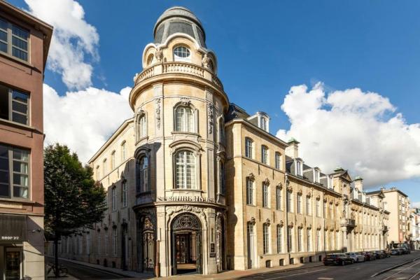 Sapphire House Hotel